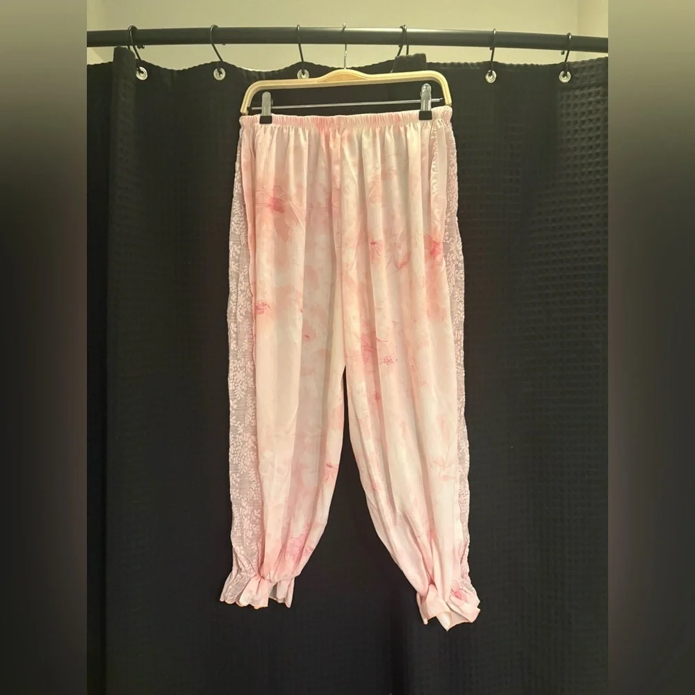 Free People Ready To Go Bloomer Pants Small Pink Combo NWT